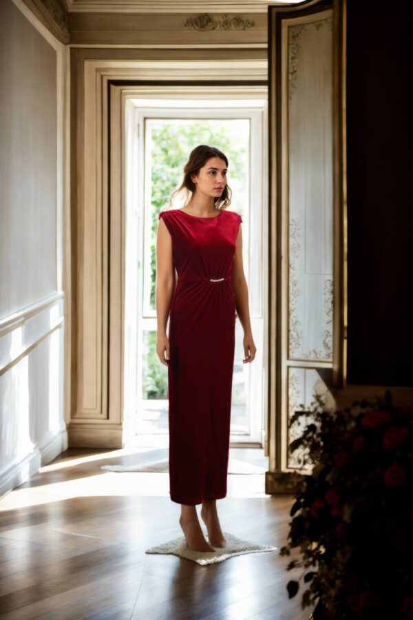 Maroon Velvet A-Line Bodycon Dress with Diamond Brooch Detail - Elegant Evening Wear - Image 3
