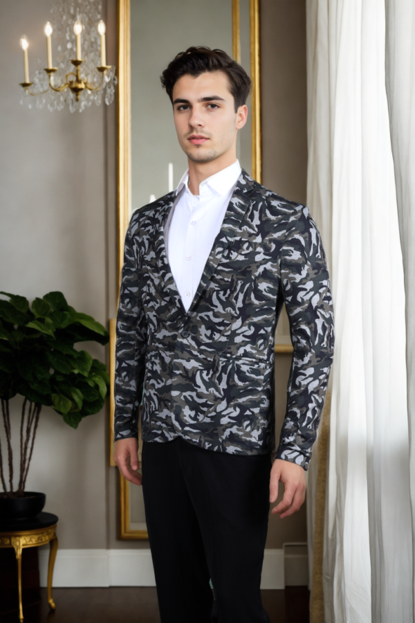 Mens Dark Green Colourblocked Slim-Fit Casual Blazer with Notched Lapel & Double-Vented Hem - Trendy & Sophisticated - Image 4