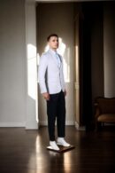 Off-White Denim Blazer with Ivory Edge - Sophisticated Yet Casual Style for Every Occasion